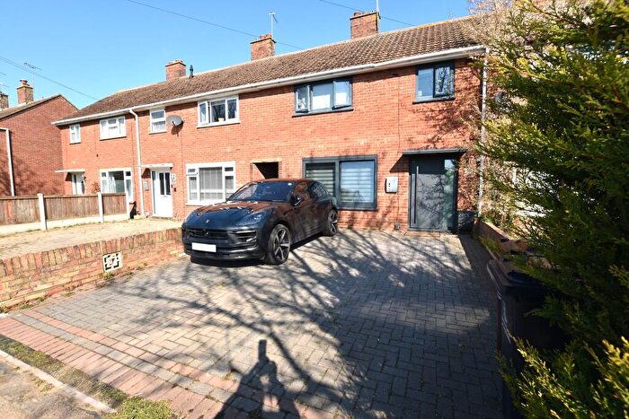 3 Bedroom Terraced House For Sale In Queen Elizabeth Way, Colchester, CO2