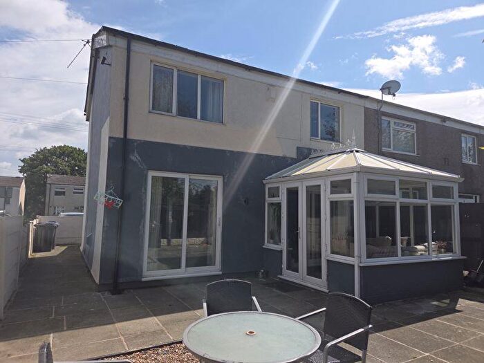 3 Bedroom Semi-Detached House For Sale In Cog Lane, Burnley, BB11