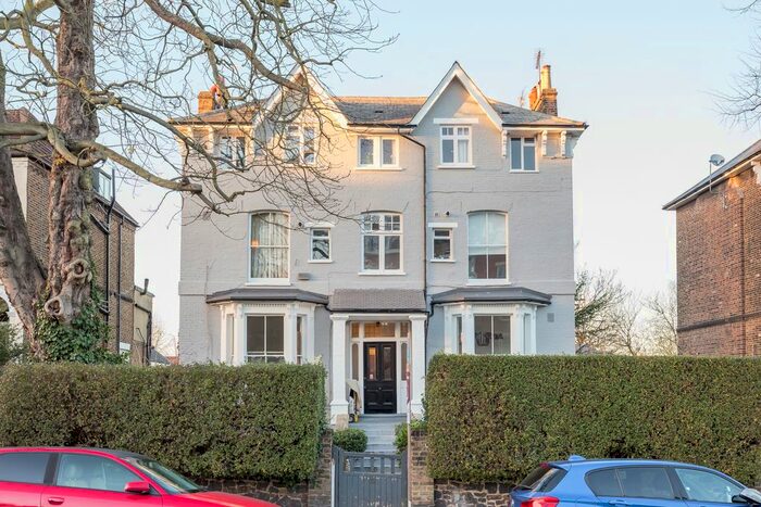 1 Bedroom Flat To Rent In Haringey Park, London, N8