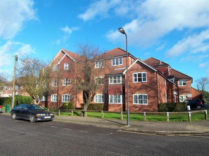 1 Bedroom Flat To Rent In Northwick Park Road, Harrow-On-The-Hill, Harrow, HA1