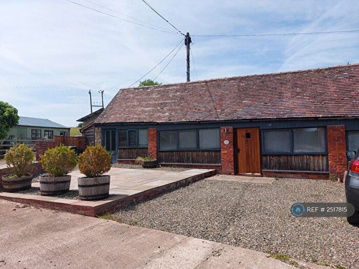 2 Bedroom Bungalow To Rent In Woodside Farm, Bayton, Kidderminster, DY14