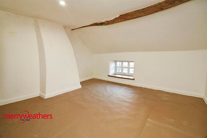 2 Bedroom Cottage For Sale In Woodall Lane, Harthill, Sheffield, S26