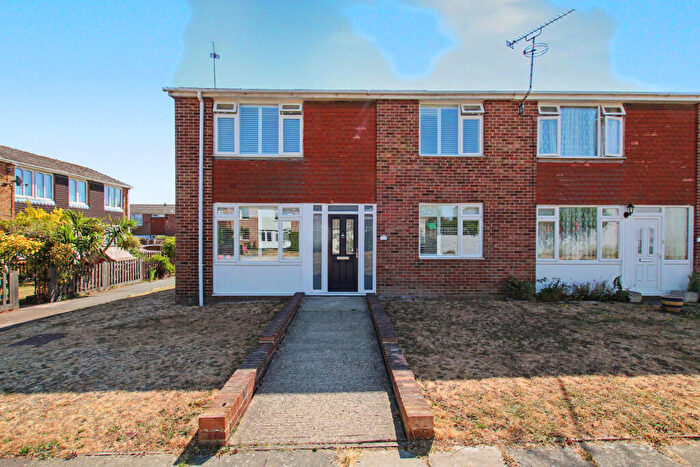 3 Bedroom House For Sale In Hanbury Walk, Bexley, DA5