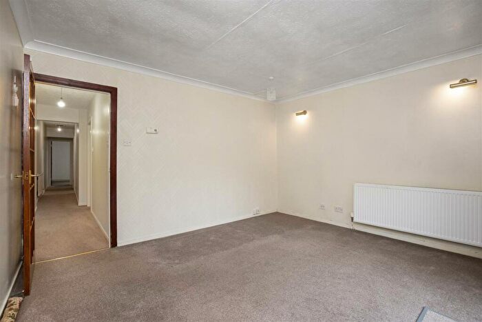 2 Bedroom Semi-Detached Bungalow For Sale In Rosebank Cottage North, Cross Roads, Halbeath, KY11