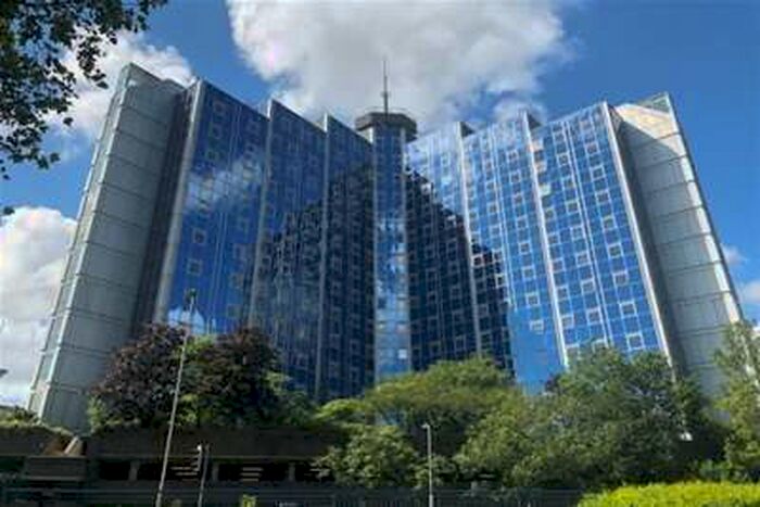 1 Bedroom Flat To Rent In Town Centre, RG21