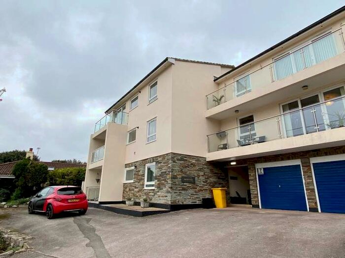 3 Bedroom Flat To Rent In Museum Road, , Torquay, TQ1