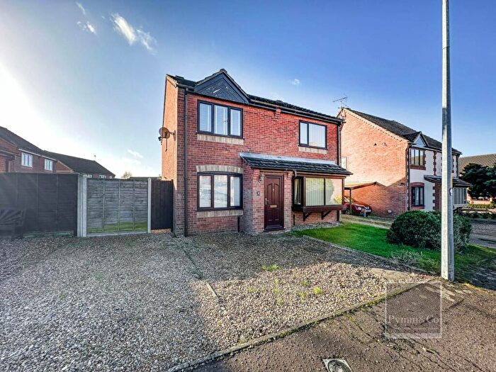 2 Bedroom Semi Detached House For Sale In Green Court, Fakenham, NR21