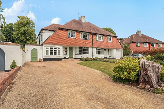 4 Bedroom Semi Detached House For Sale In The Grove, Sidcup, DA14