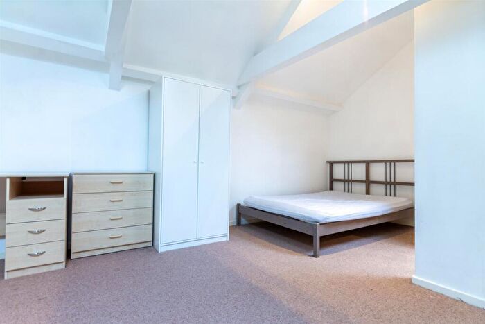2 Bedroom Apartment To Rent In Grainger Street, Newcastle Upon Tyne, NE1