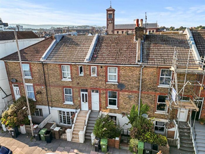 1 Bedroom Flat For Sale In Langney Road, Eastbourne, BN21