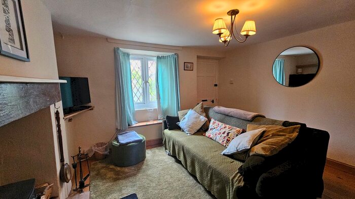 2 Bedroom Cottage To Rent In Chudleigh Knighton, Newton Abbot, TQ13