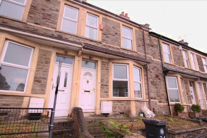 4 Bedroom Property To Rent In Snowdon Road, Fishponds, Bristol, BS16