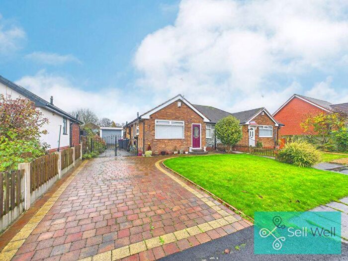 2 Bedroom Bungalow For Sale In Chiltern Close, Worsley, Manchester, M28