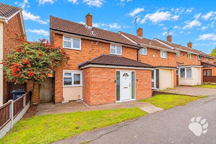 2 Bedroom End Of Terrace House For Sale In Denys Drive, Fryerns, SS14