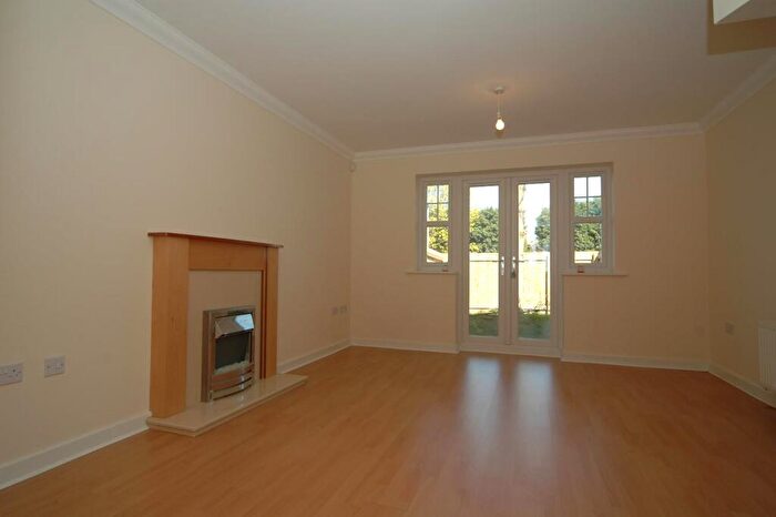 2 Bedroom End Of Terrace House To Rent In Flanders Red, Ennerdale, HU7