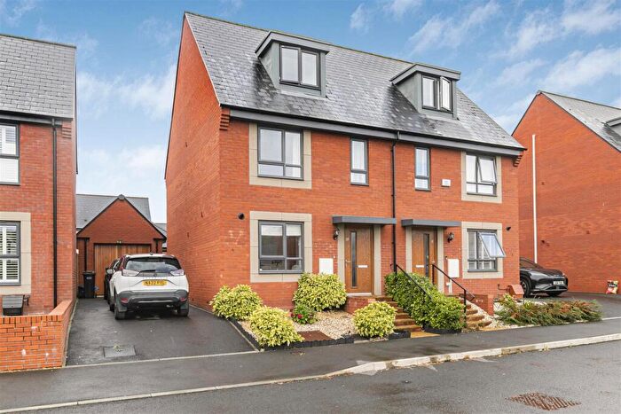 3 Bedroom Semi-Detached House For Sale In Arcadius Way, Keynsham, BS31