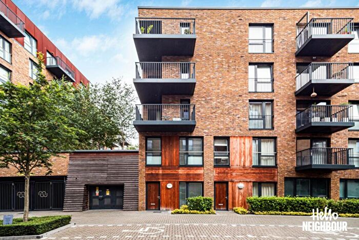 3 Bedroom Apartment To Rent In Endeavour House, Ashton Reach, London, SE16