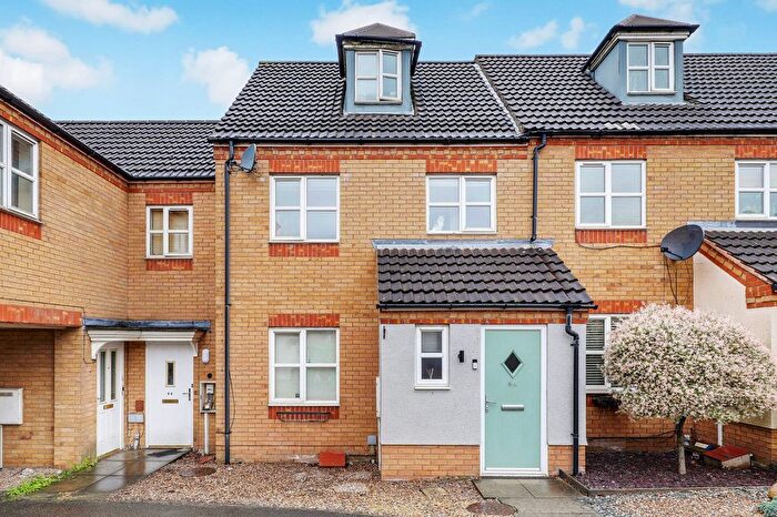 3 Bedroom Terraced House For Sale In Edmonstone Crescent, Nottingham, NG5