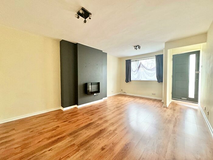 2 Bedroom Apartment To Rent In Britten Road, Basingstoke, RG22