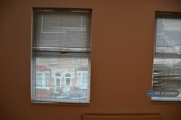 3 Bedroom Terraced House To Rent In Thirsk Road, London, SE25