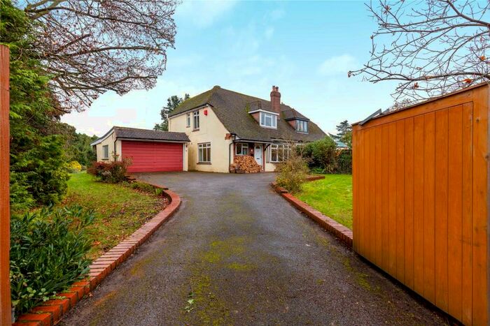 4 Bedroom Semi-Detached House For Sale In Doranne Orchard, Maidenhead, Berkshire, SL6