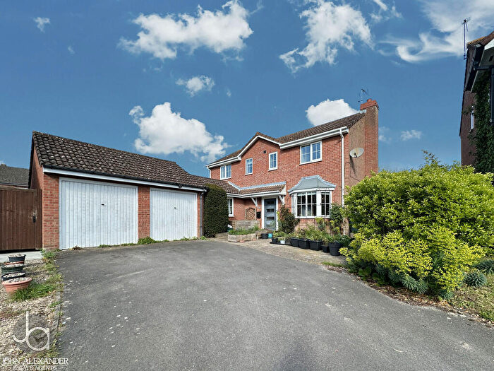 4 Bedroom Detached House For Sale In Scythe Way, Colchester, CO3