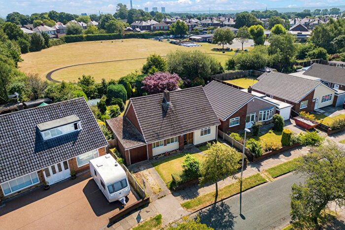 3 Bedroom Detached Bungalow For Sale In Buckingham Avenue, Widnes, WA8