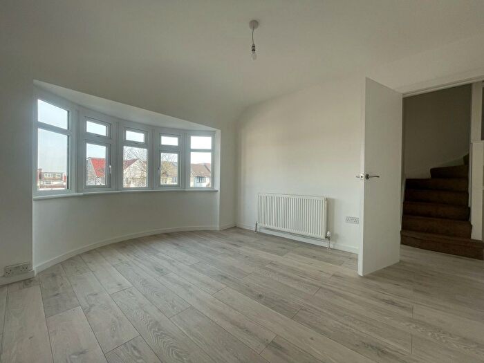 4 Bedroom Detached House To Rent In Shaftesbury Avenue, South Harrow, HA2