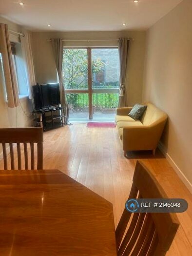 1 Bedroom Flat To Rent In Walm Lane, Willesden Green, NW2