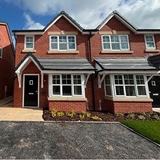 3 Bedroom Semi-Detached House To Rent In Eagle Grove, Ingol, Preston, PR2