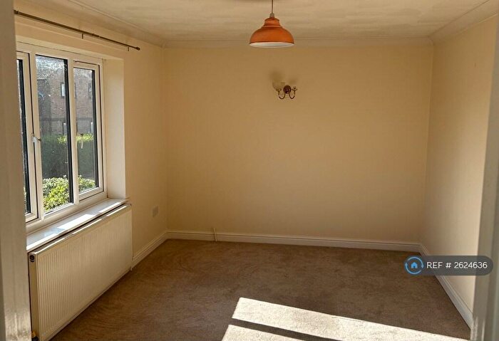 1 Bedroom Flat To Rent In Cardington Court, Acle, Norwich, NR13
