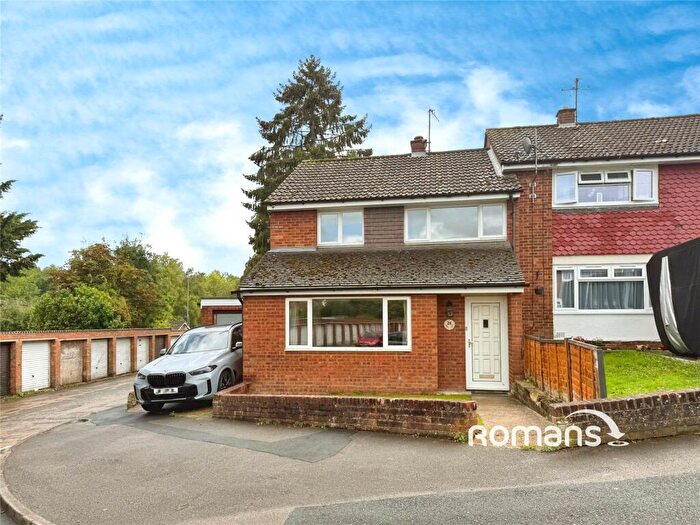 3 Bedroom House To Rent In Horsenden Road, High Wycombe, Buckinghamshire, HP13
