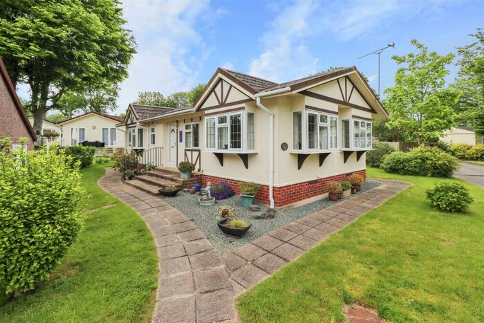 2 Bedroom Park Home For Sale In The Meadows, Deanland Wood Park, BN27