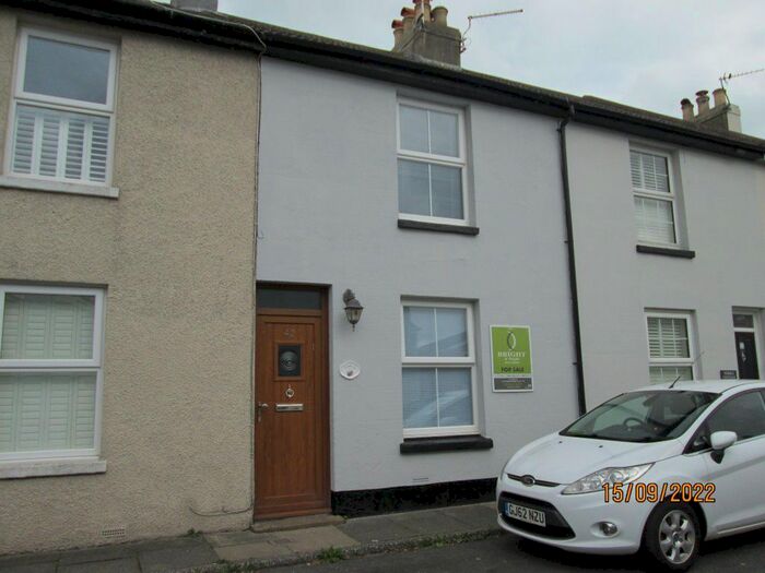 2 Bedroom Property To Rent In Sandown Road, Deal, CT14
