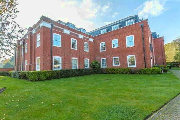 2 Bedroom Apartment To Rent In The Tracery, Banstead, Surrey, SM7