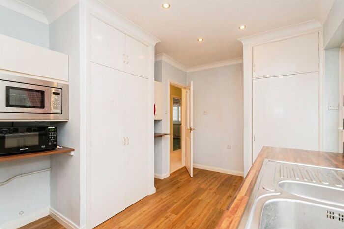 2 Bedroom Detached Bungalow For Sale In Burnt Hills, Cromer, NR27