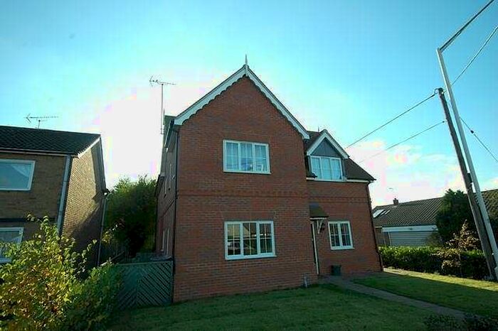 2 Bedroom Flat To Rent In East Hanningfield Road, Rettendon Common, Chelmsford, CM3