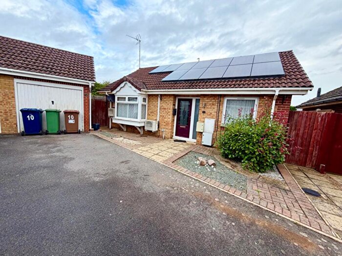 2 Bedroom Detached Bungalow For Sale In Petts Close, Wisbech, PE13