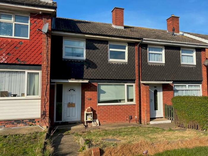 3 Bedroom Semidetached House For Sale In Cavendish Road, Beechwood