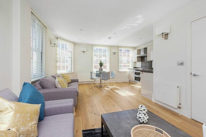 2 Bedroom Flat To Rent In Weymouth Street, London, Greater London, W1G