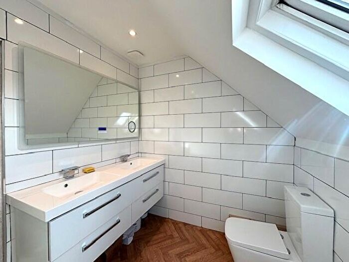 5 Bedroom House To Rent In Morrill Street, Hull, HU9