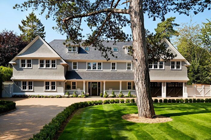 7 Bedroom Country House For Sale In Chalfont Lane, Chorleywood, Rickmansworth, Hertfordshire, WD3