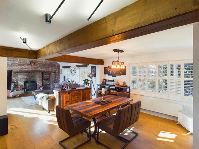 4 Bedroom Detached House For Sale In The Coach House, Chester, CH1
