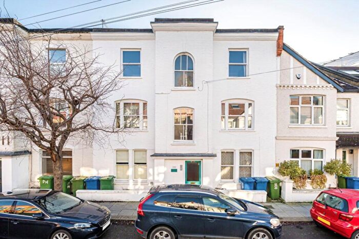 2 Bedroom Flat For Sale In Bassano Street, East Dulwich, SE22