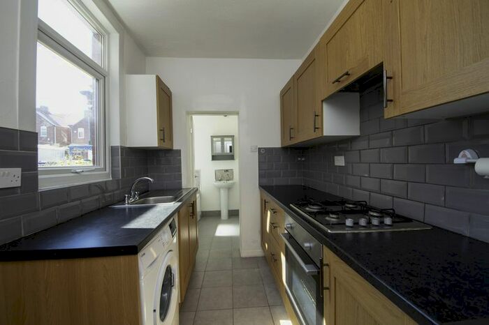 3 Bedroom Terraced House To Rent In King Edward Road, Doncaster, DN4