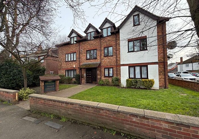 2 Bedroom Flat For Sale In Flat Rebecca Court, Dagnall Park, South Norwood, London, SE25