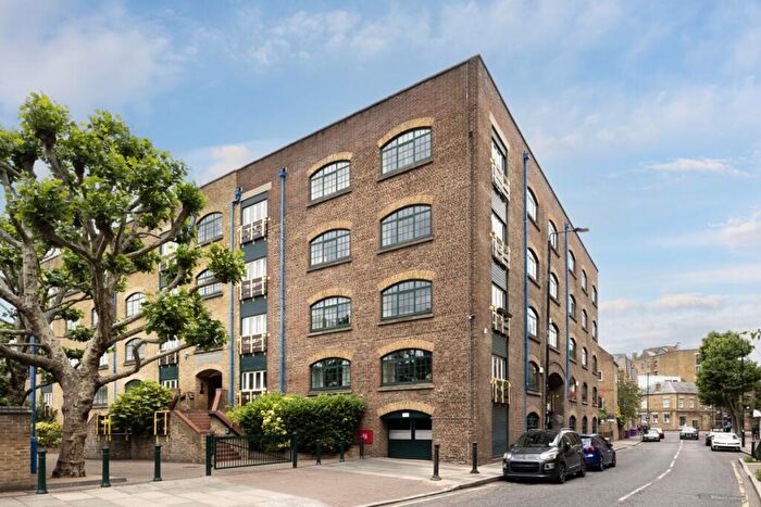 2 Bedroom Apartment To Rent In Wapping High Street Wappping, E1W