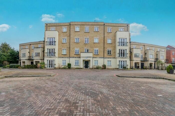 2 Bedroom Flat To Rent In Providence Park, Southampton, SO16