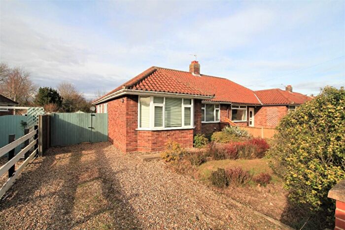 3 Bedroom Semi-Detached Bungalow To Rent In Catton Chase, Norwich, Norfolk, NR6