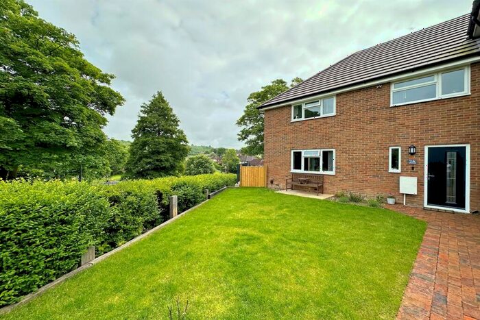 3 Bedroom Semi-Detached House To Rent In Taunton Road, Brighton, BN2